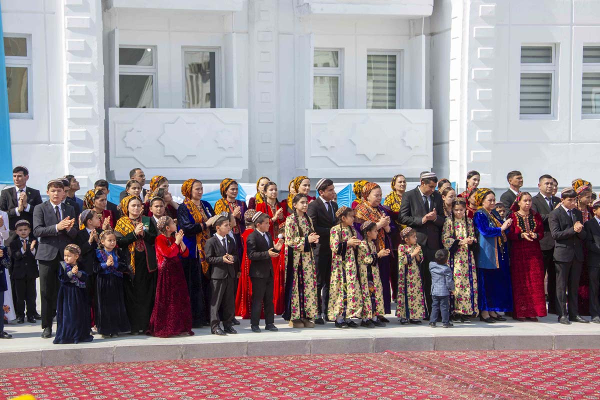 Tribute to women awarded the honorary title "Ene mähri"